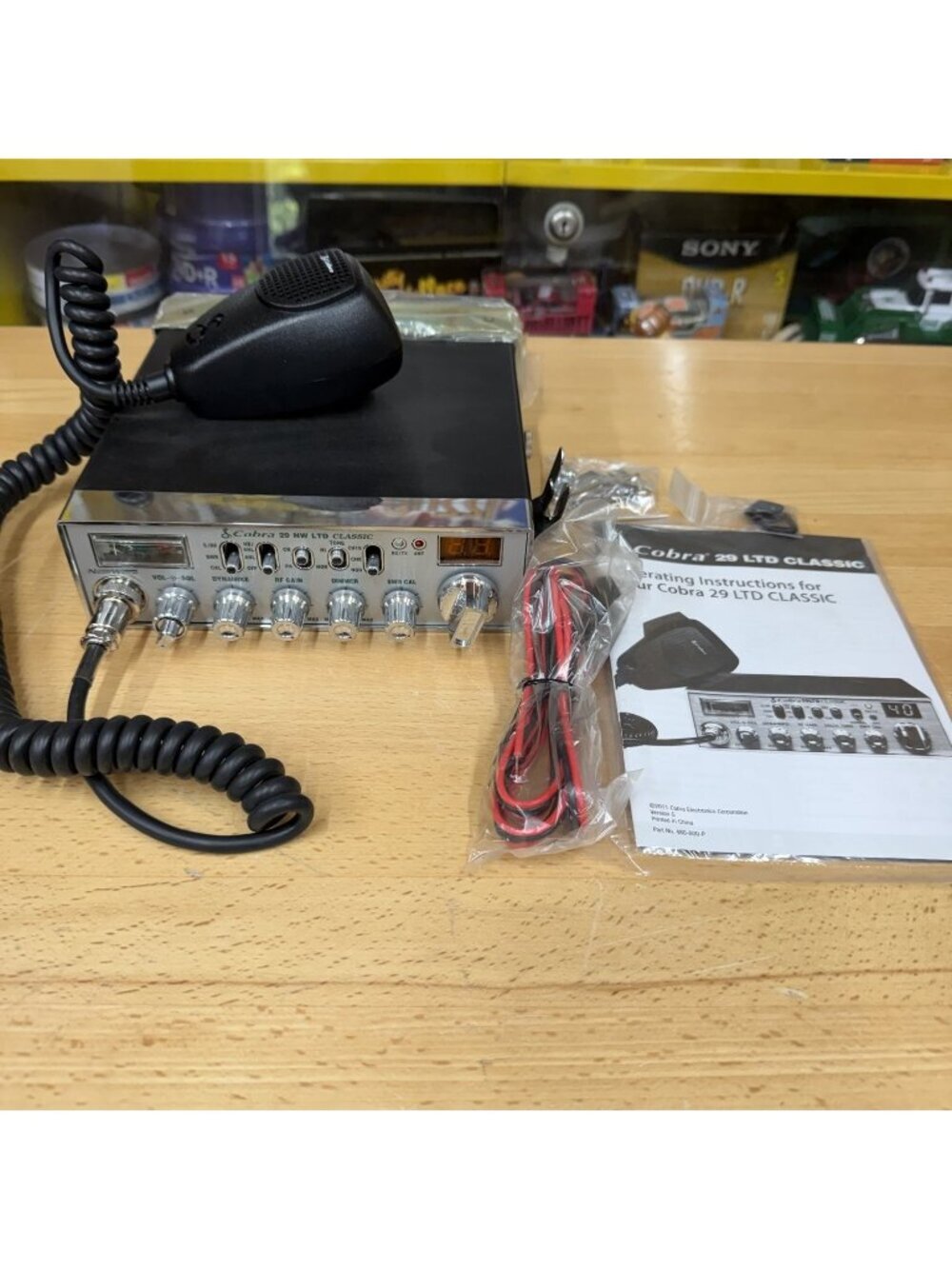 Cobra 29 NW Ltd Classic Mobile/In-Vehicle Radio Silver Nightwatch CB Mic